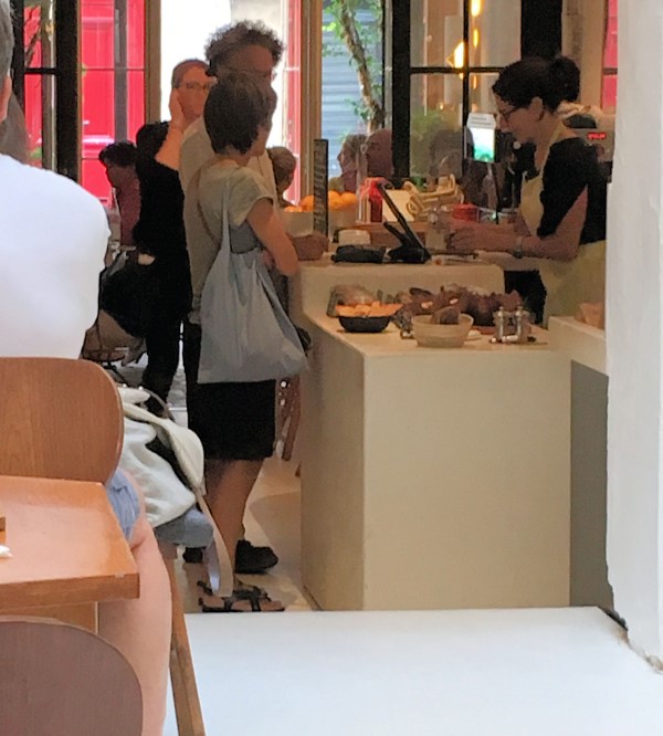 customers at cafe ineko