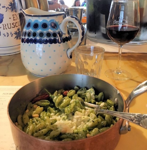 pasta dish from pink mamma restaurant in paris 