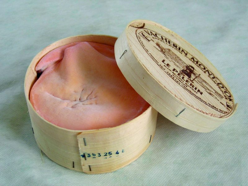 Cheese wire… Vacherin Mont d’Or