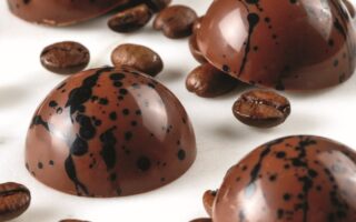 How to temper chocolate in 3 easy ways