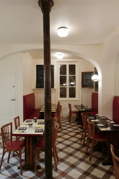 Inside the restaurant le maquis 