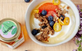Granola with Martine acacia honey