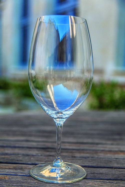 Tulip shaped wine glass