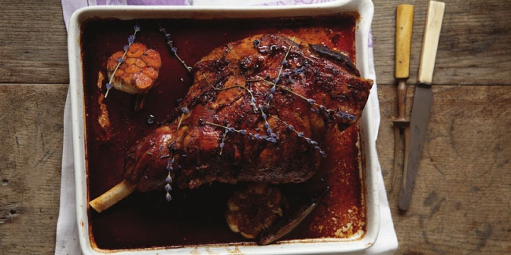 Roast leg of lamb with garlic & lavender