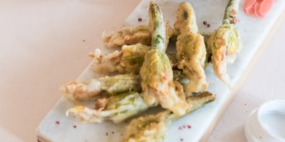 Provençal stuffed courgette flowers