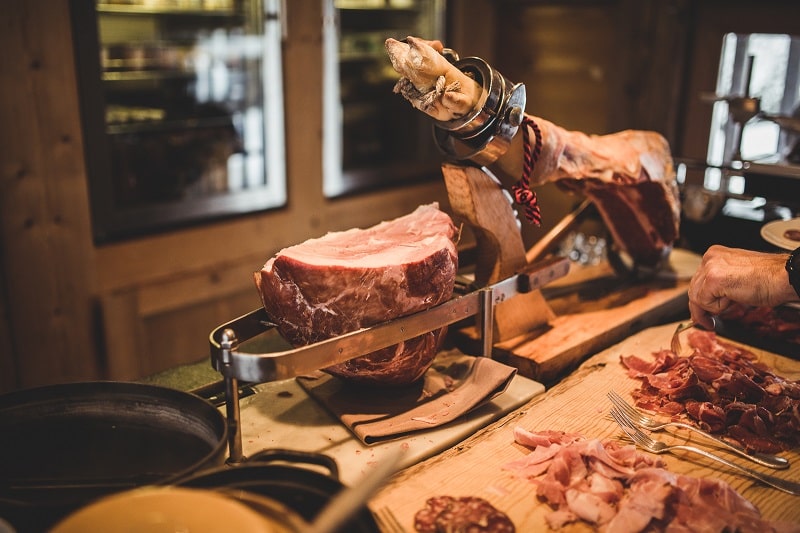 Dine out in style in the French Alps