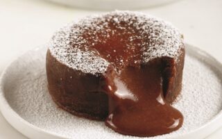Molten chocolate cakes