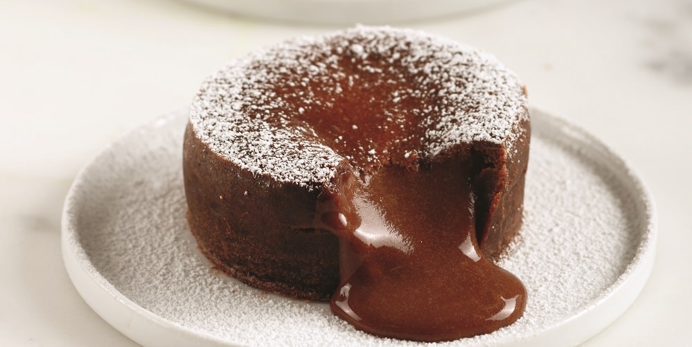 Molten chocolate cakes