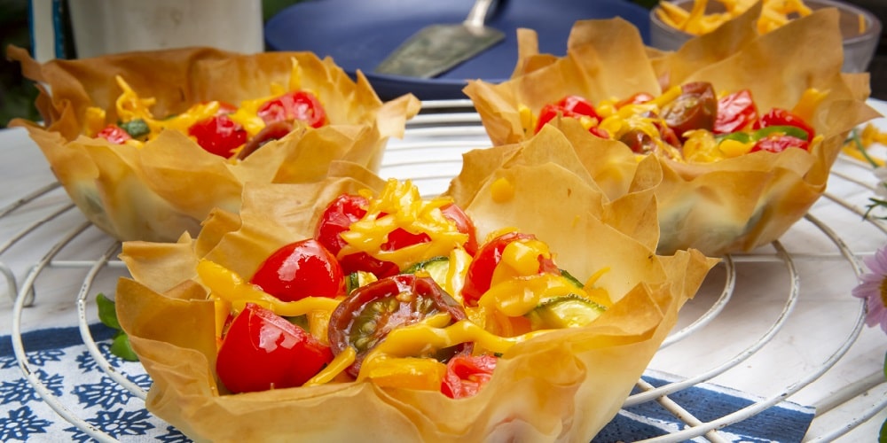 Crunchy veggie tarts