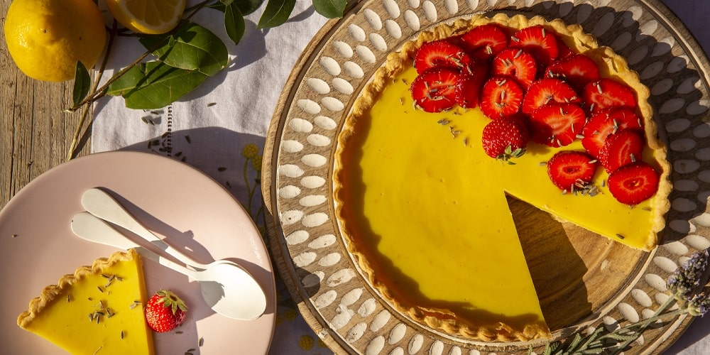Strawberry and lemon tart