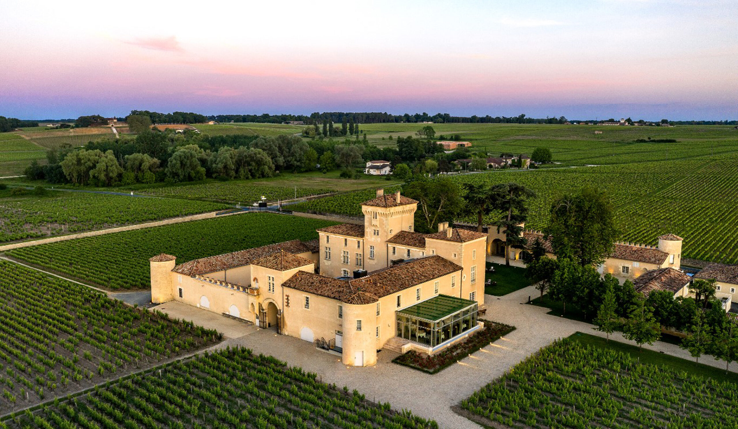 Win a 3 night deluxe city break for two in Bordeaux. Worth over €1,000