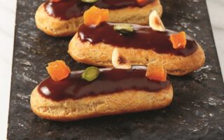 Chocolate bark éclairs