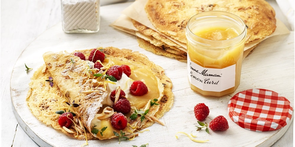 Lemon curd & raspberry crêpes