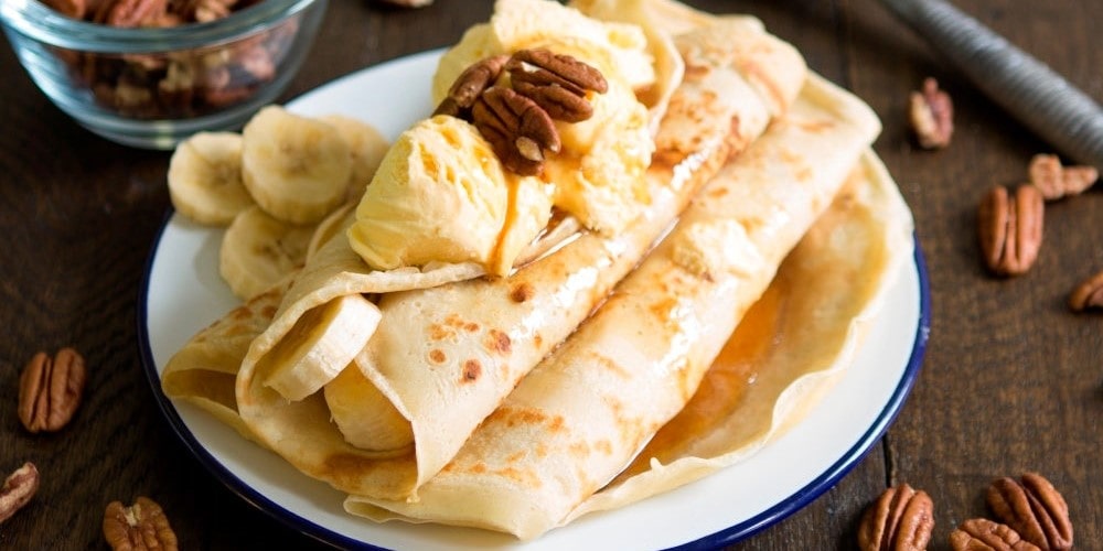 Banana & vanilla ice cream pancakes