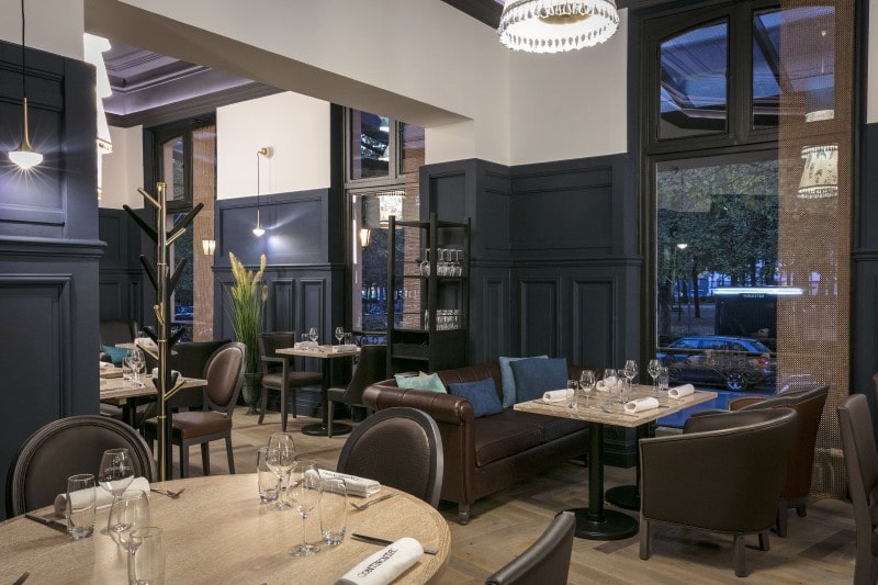 Restaurant at the Hotel Continental ©MBoudot