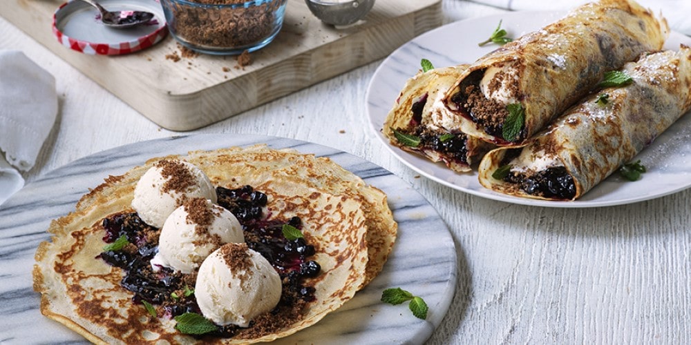 Wild blueberry and ice cream crêpes