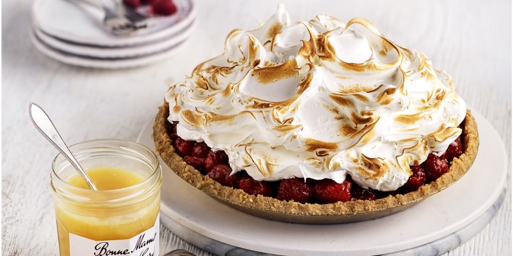 Lemon and raspberry meringue tart