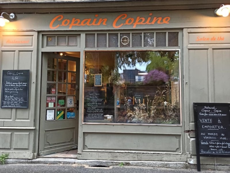 An unusual two for one offer at Rennes restaurant