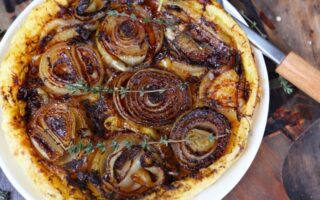 Onion tarte tatin