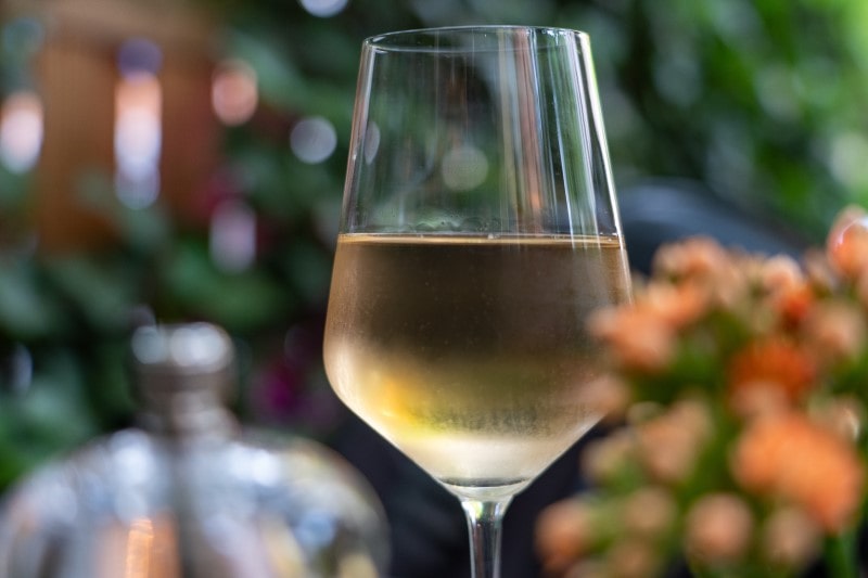 Alsace winemaker produces booze-free wine