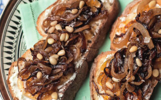 Onion and fig tartines