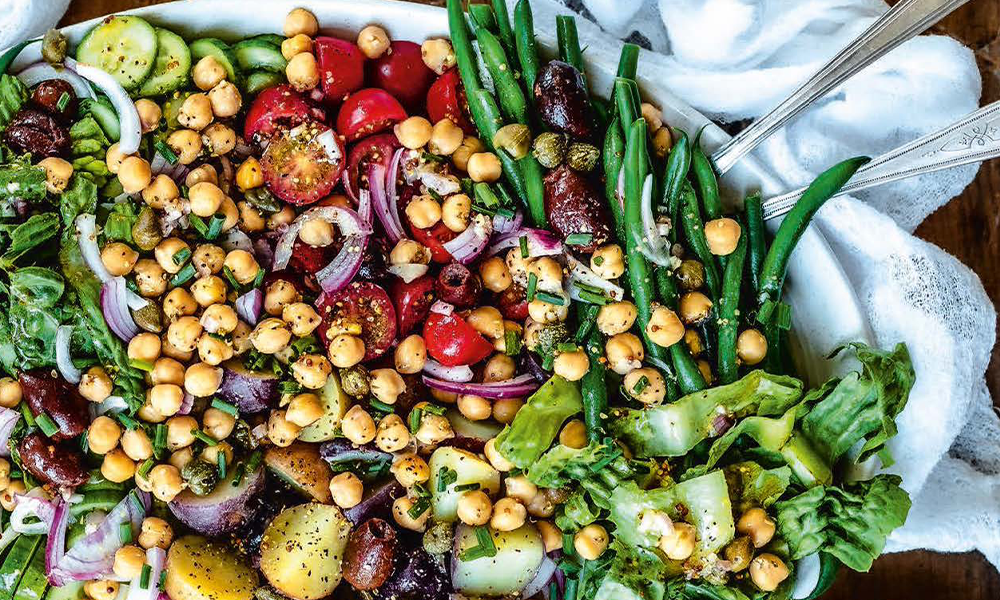 Chickpea niçoise salad