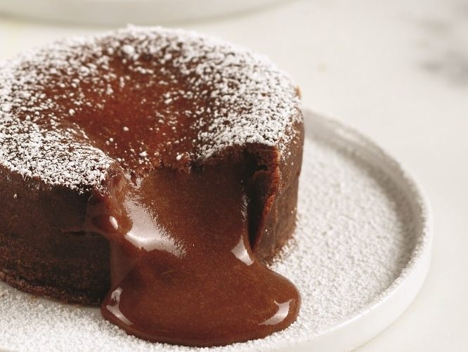 Molten chocolate cakes