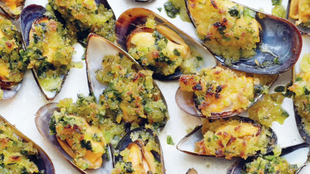 Grilled wild garlic/ramps mussels
