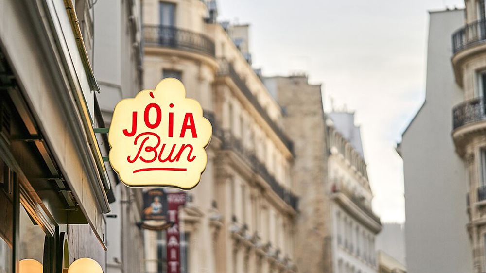 The burger buzz: Hélène Darroze’s 7-month restaurant closure