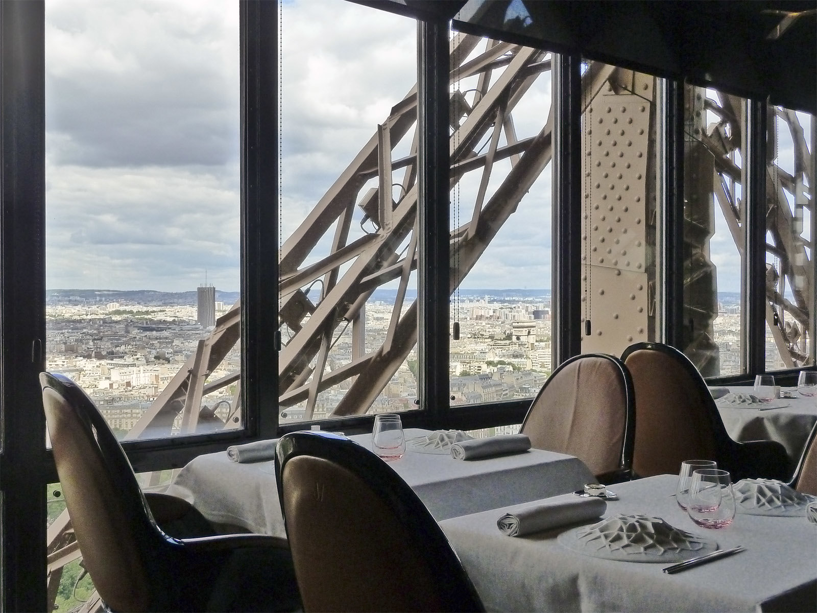 Eight new restaurants awarded two stars by Michelin in 2024