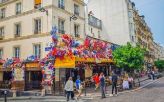 Le Vrai Paris: A Classic Bistro with a Floral Terrace on Rue des Abbesses